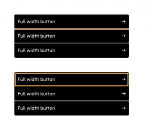 Две группы кнопок на черном фоне. В первой группе три кнопки с текстом "Full width button" и золотой полосой под ячейкой с текстом. Вторая группа также содержит три кнопки с тем же текстом, но одна из них выделена полностью золотой рамкой.